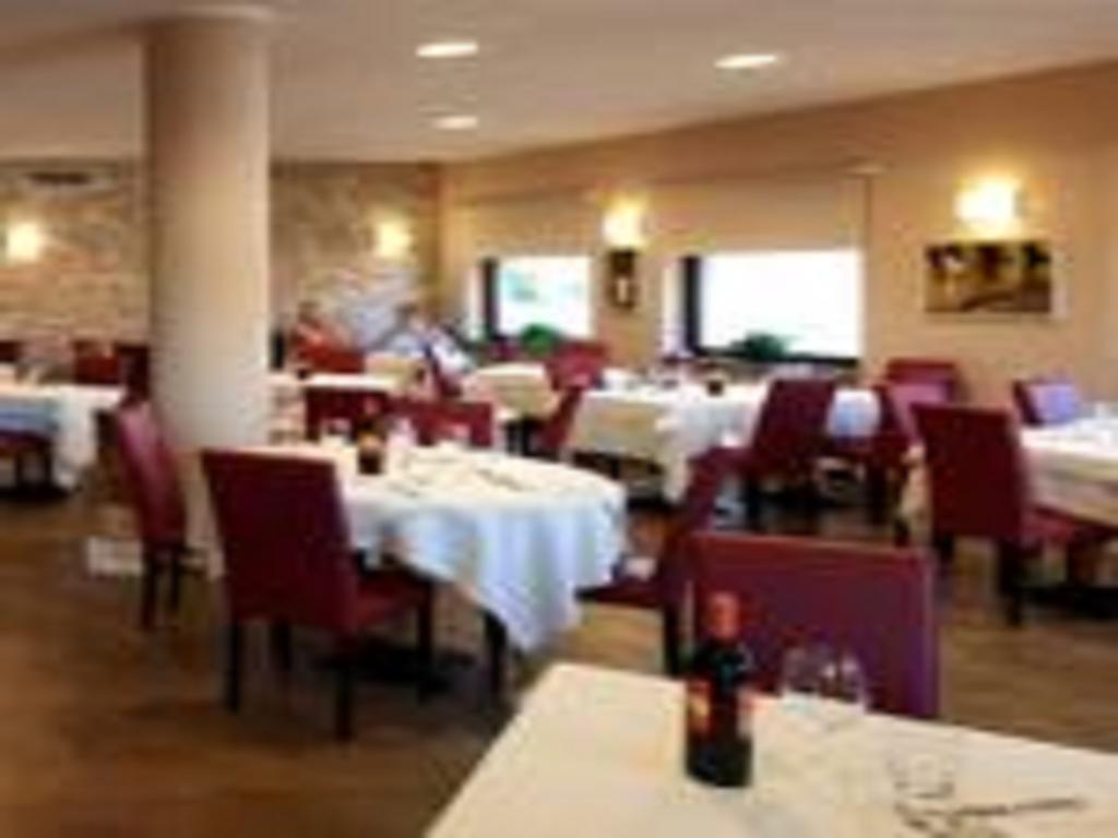 Hotel Des Alpes Rosta المظهر الخارجي الصورة