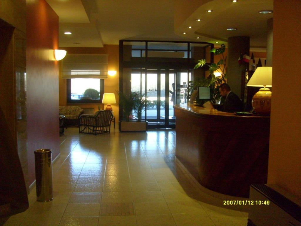 Hotel Des Alpes Rosta المظهر الخارجي الصورة